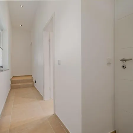 Ferienhaus-anton-charlotte Schwarz (Mecklenburgische Seenplatte)