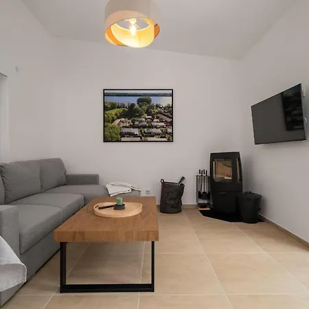 Ferienhaus-anton-charlotte Schwarz (Mecklenburgische Seenplatte)